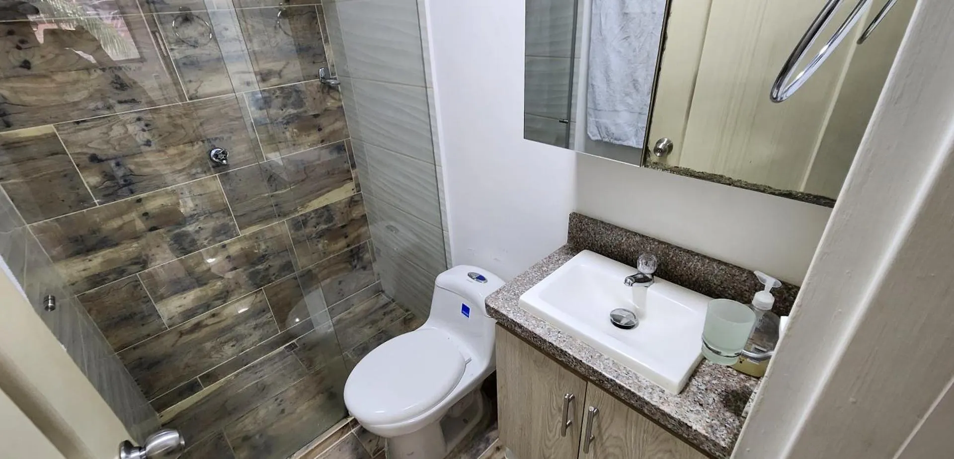 Casa Laureles 2Do Parque Apartment Medellin